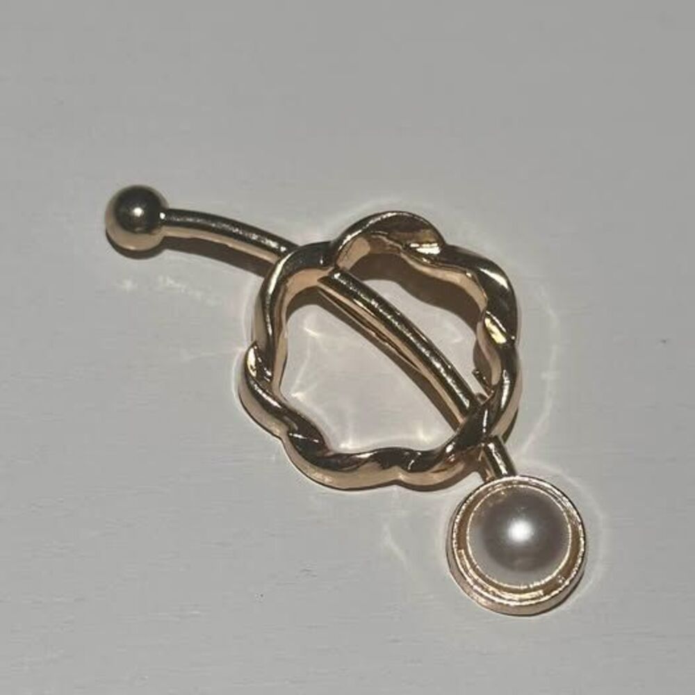 Gold-Toned Faux Pearl Wavy Circle Brooch